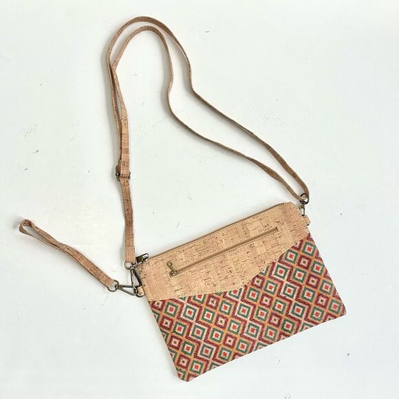 Corkadia Mio Criss-Cross Cork Clutch Eco-Friendly NWOT Diamonds - Picture 2 of 8